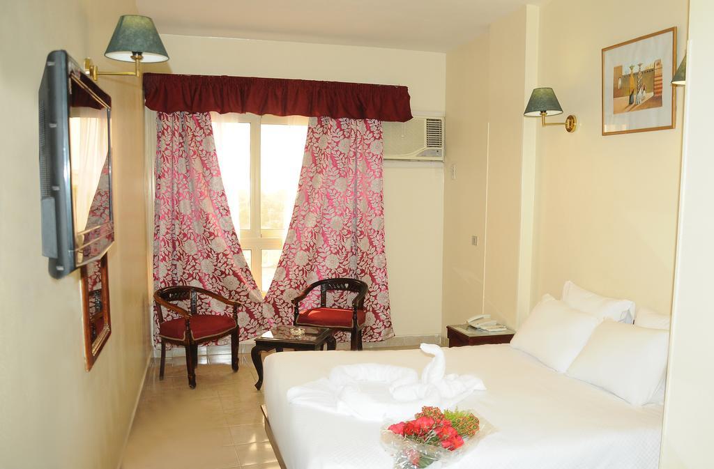 Nile Hotel Asszuán Kültér fotó