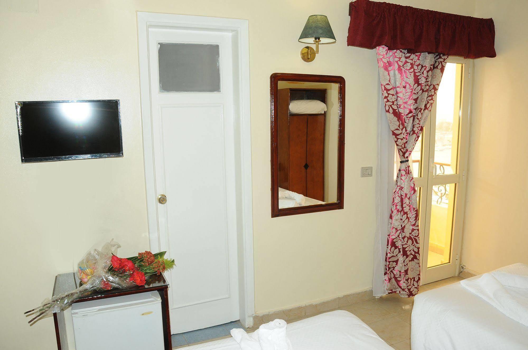 Nile Hotel Asszuán Kültér fotó
